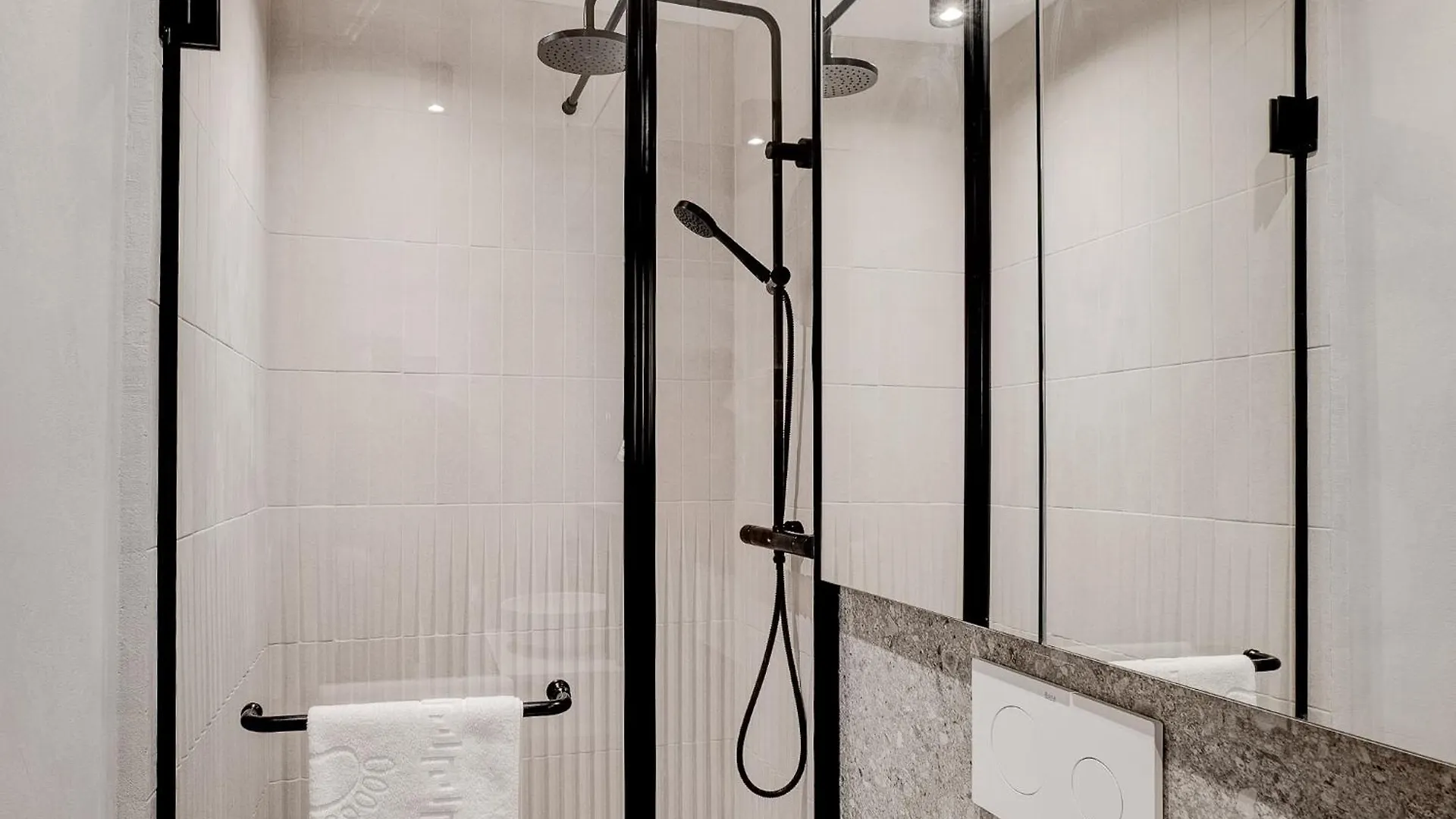Chanttal Luxury - Boutique Boekarest Roemenië