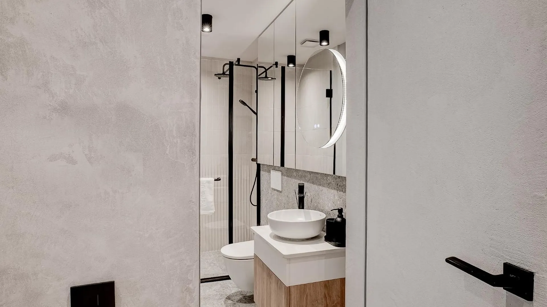 Chanttal Luxury - Boutique Boekarest 0*,