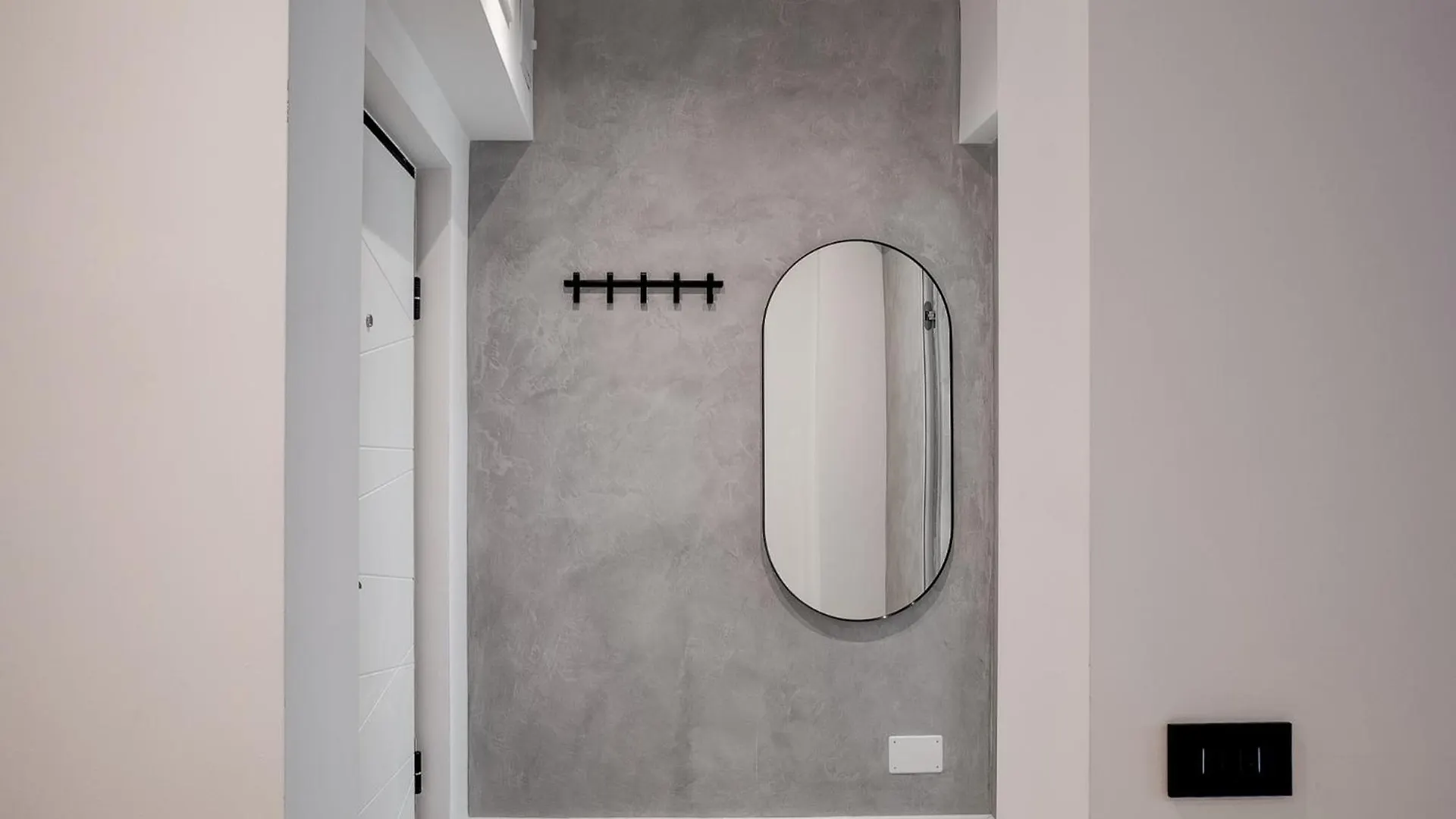 Chanttal Luxury - Boutique Boekarest 0*,  Roemenië