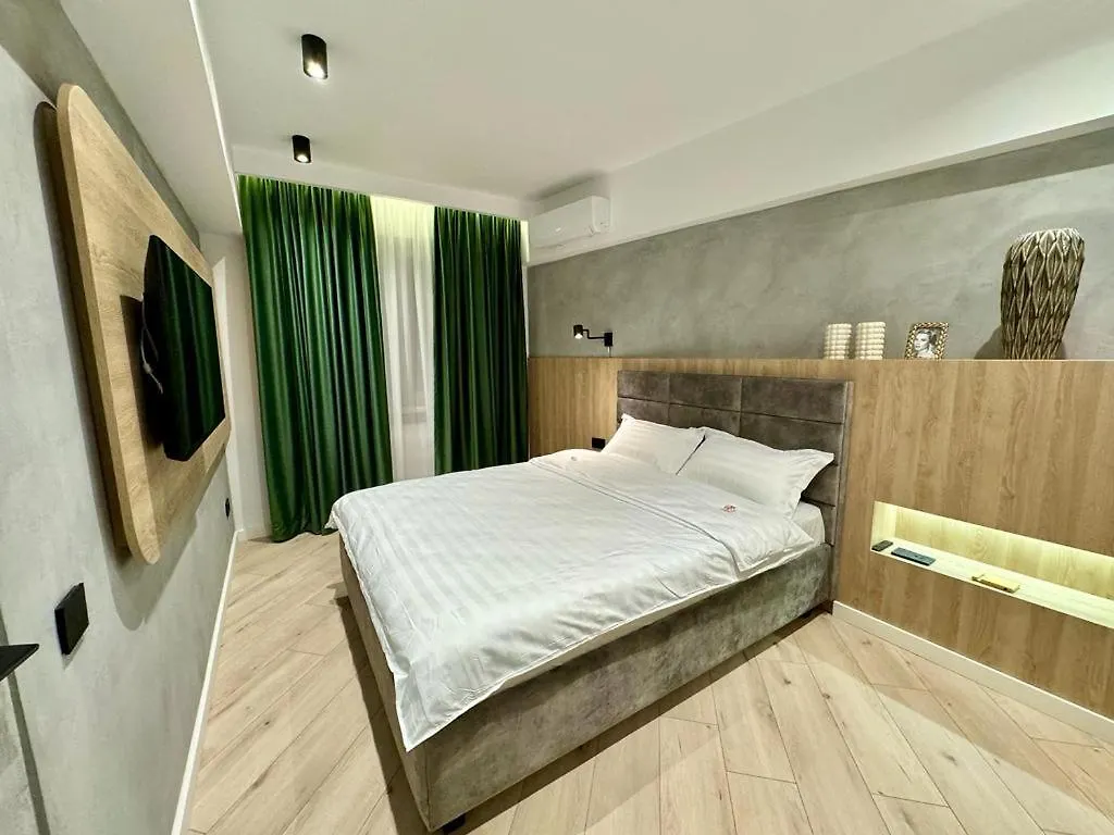 Chanttal Luxury - Boutique Boekarest
